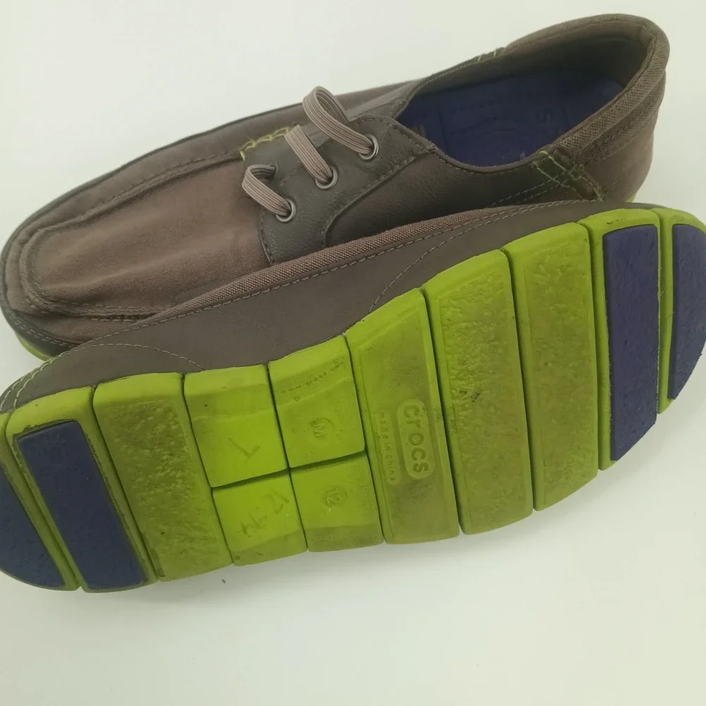 Crocs Mens Walu Boat Shoes Brown Canvas Loafers Lime Green Sole Size 12 M